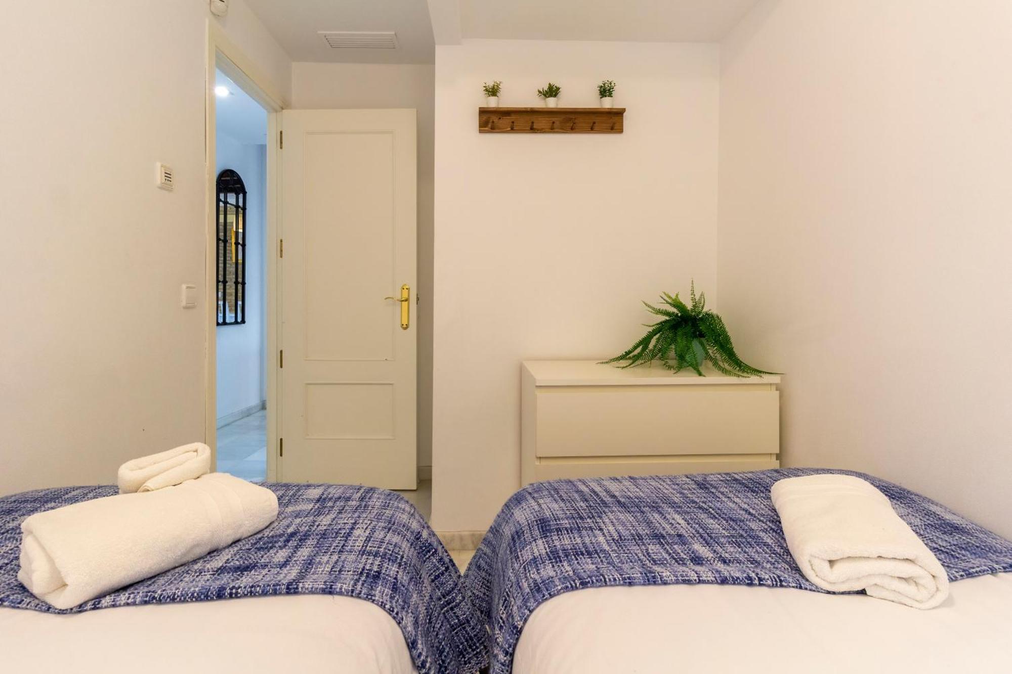 Alohamundi Pureza III Apartment Seville Exterior photo